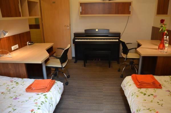Dom Studencki Akademia Muzyczna Hostel Krakow Exterior photo